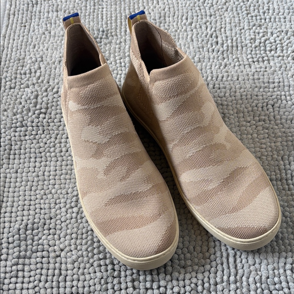 Rothy’s size 11 Stylish Beige Ankle Boots